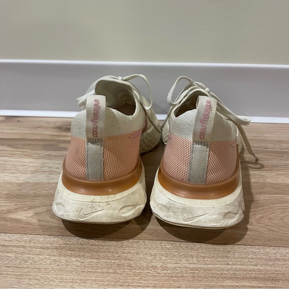 Nike React Infinity Running Shoes - Picture 6 of 8
